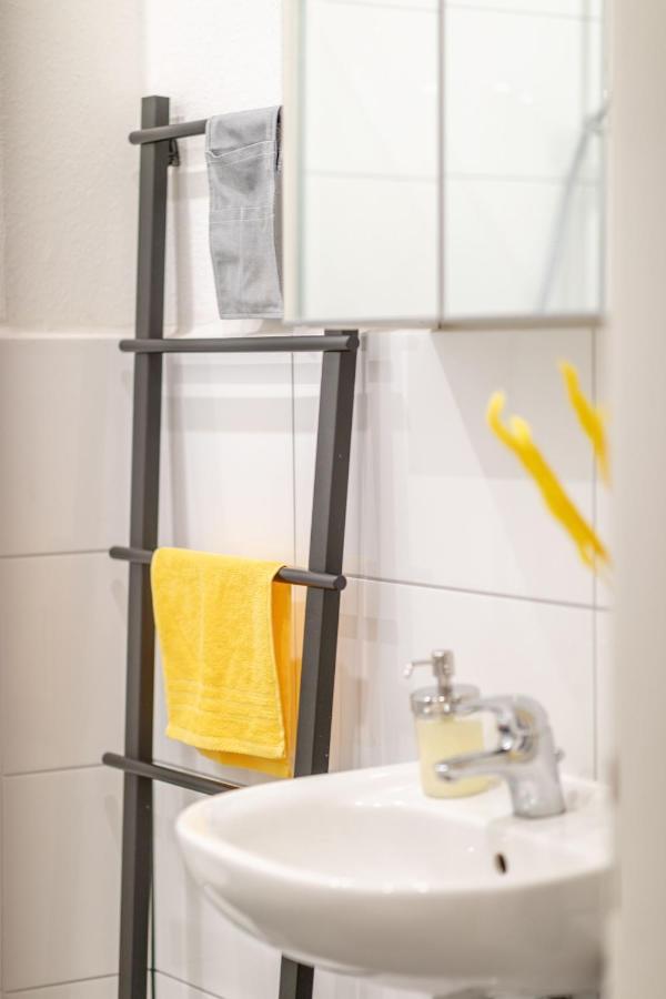 Studio Loft With Walk-In Rain-Shower Apartman Hamburg Kültér fotó